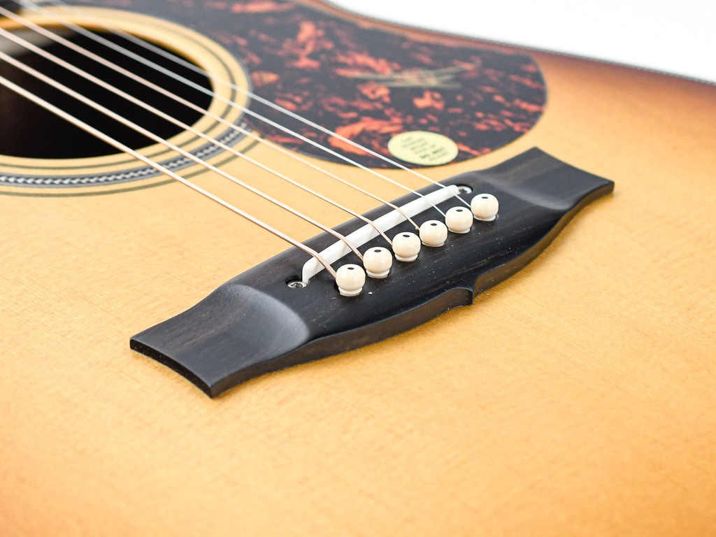 Maton EBG808c Vintage Amber Burst Satin Nashville Cutaway